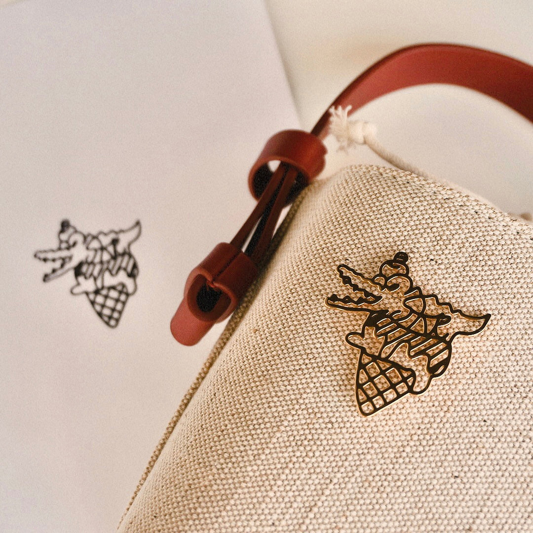 プレゼントにおすすめの手書きの絵で作るブローチ